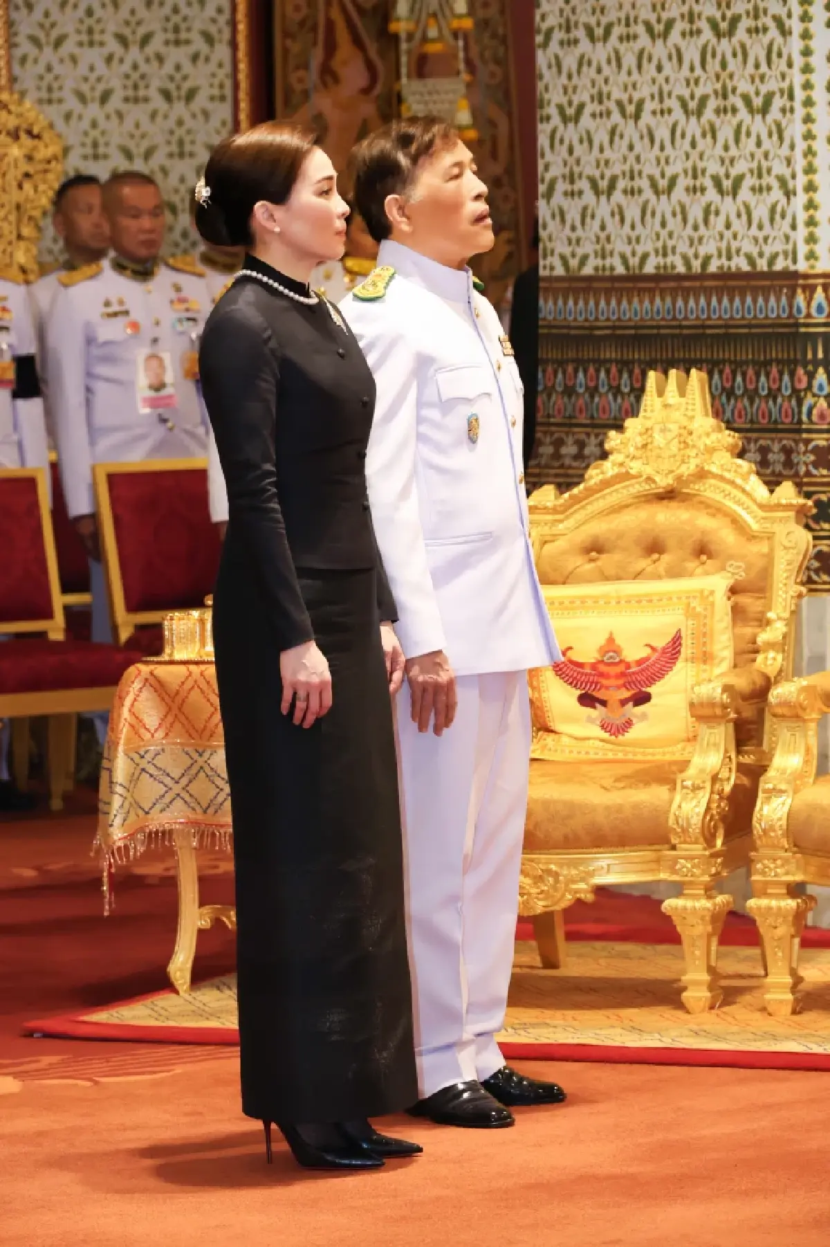 ในหลวง พระราชินี เสด็จฯ ไปทรงบำเพ็ญพระราชกุศลในการพระราชพิธีสงกรานต์ 2569