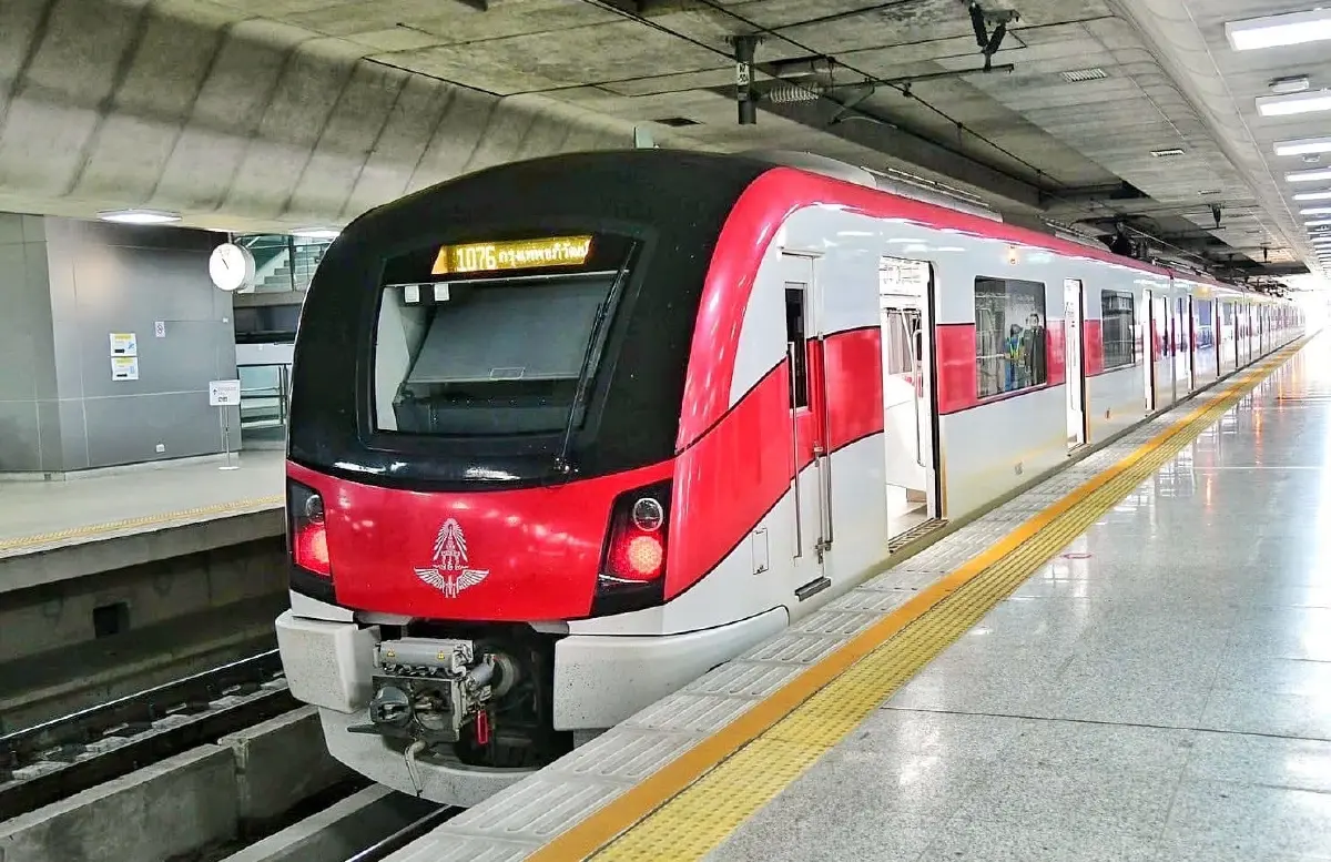 สั่งสอบพนักงานขับรถ 'สายสีแดง' กรีดร้องกลางขบวนรถไฟฟ้า