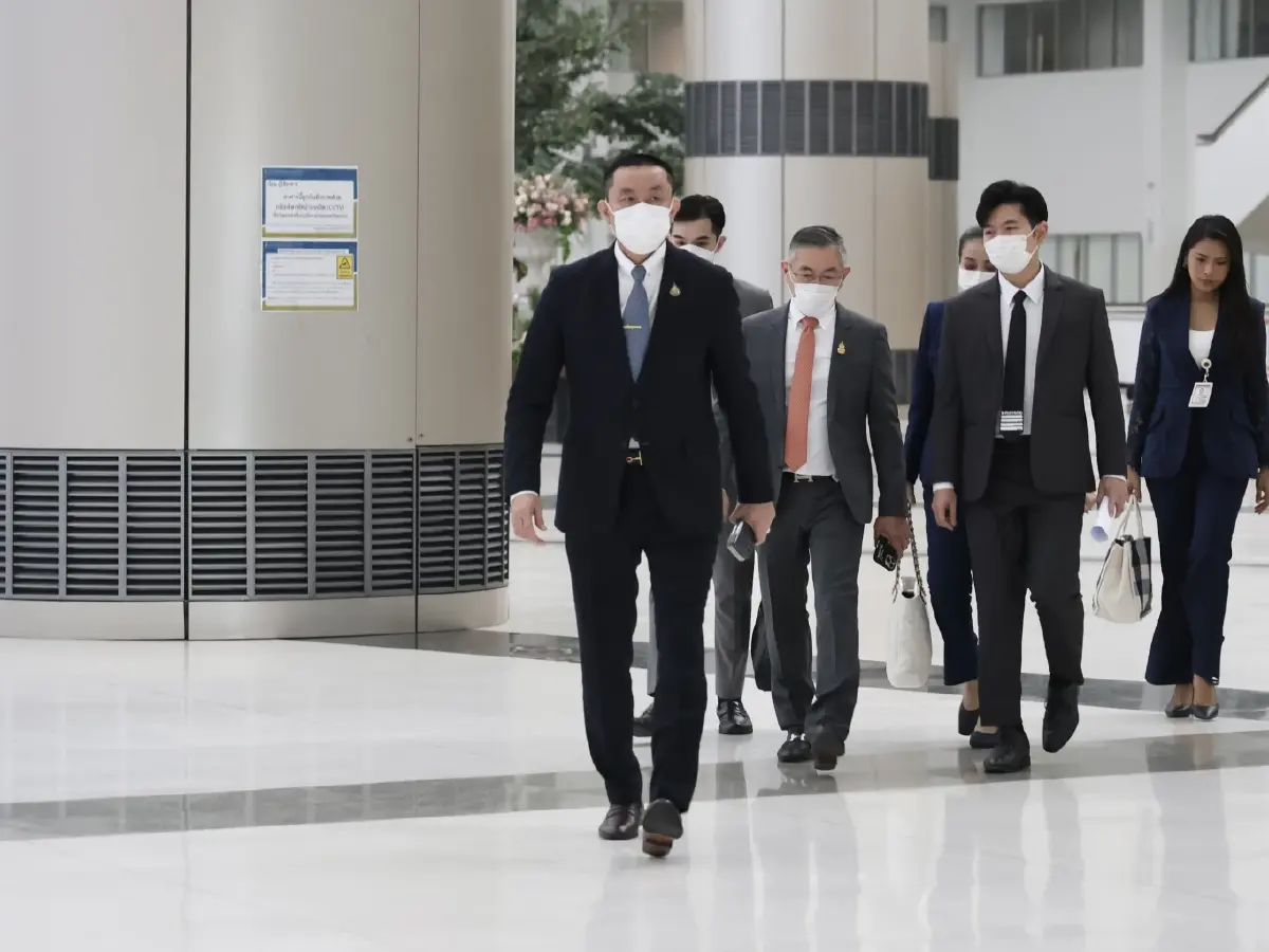 ‘นิติสงคราม’เขย่า‘นิติธรรม’  คดี44 สส.-หุ้นศักดิ์สยาม ลามเชื่อมั่น‘ป.ป.ช.-รัฐบาล’