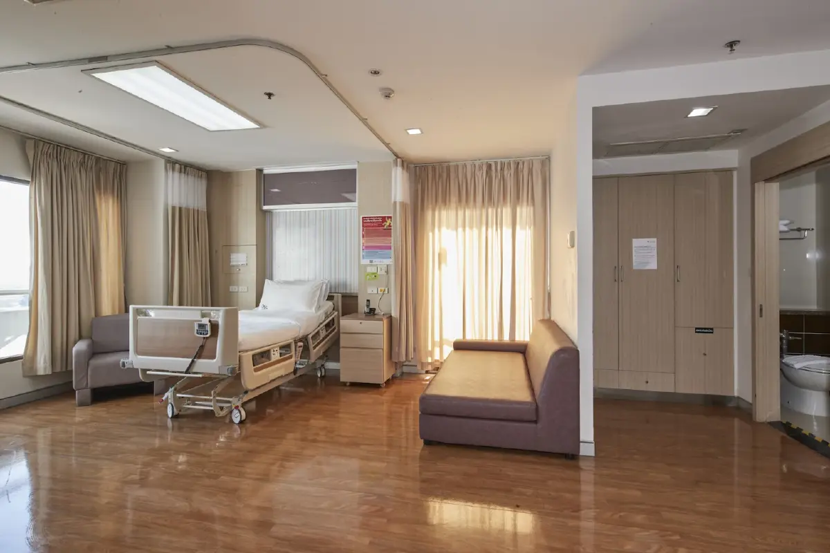 ‘พญาไท-เปาโล’ ส่งแคมเปญสู้ 'Oil Shock' สกัดคนกอดเงินสด-ชะลอการรักษา