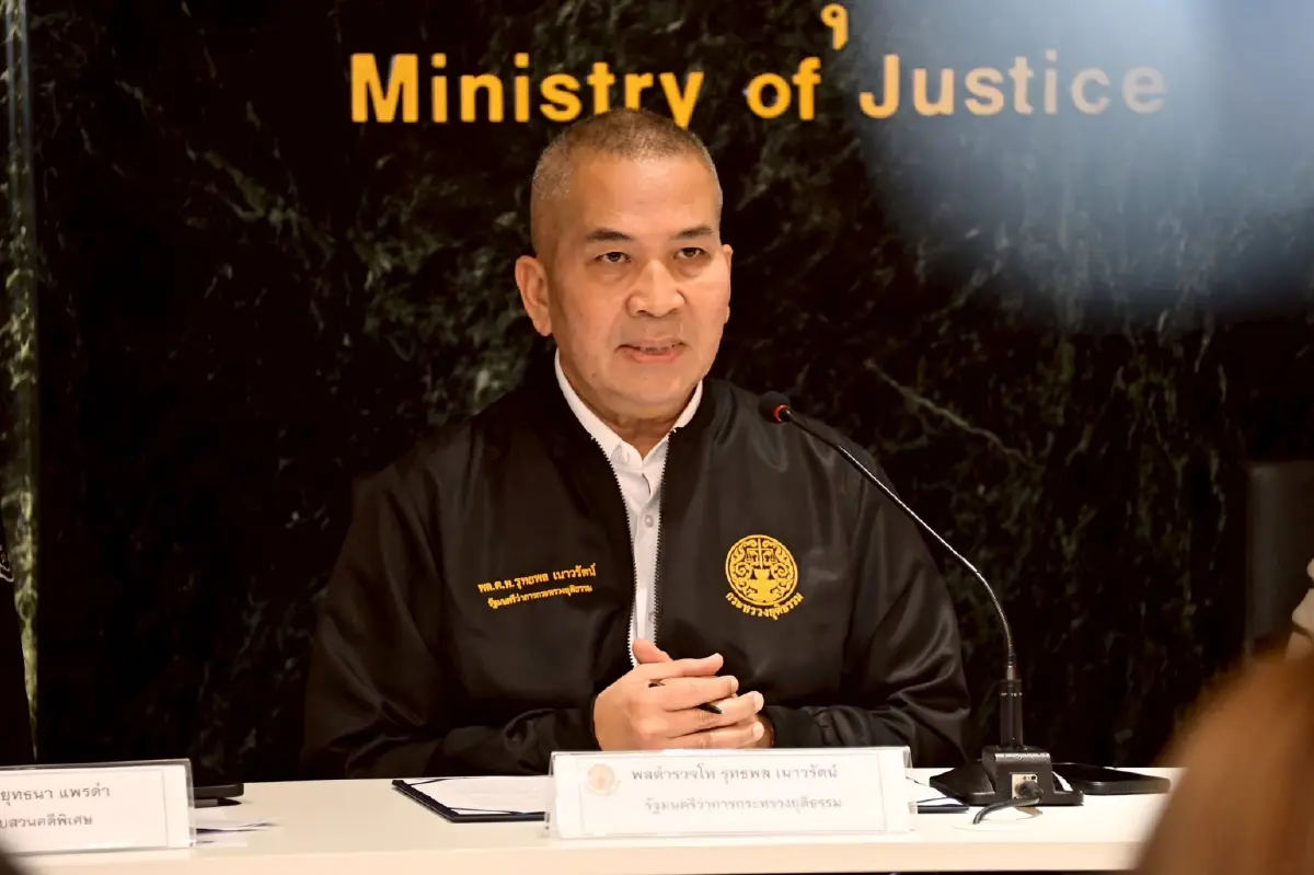 แฉพิรุธกักตุนน้ำมัน พบหลักฐานชัด รถน้ำมัน 1.1 หมื่นคัน ออกจากคลังไม่ส่งปั๊ม