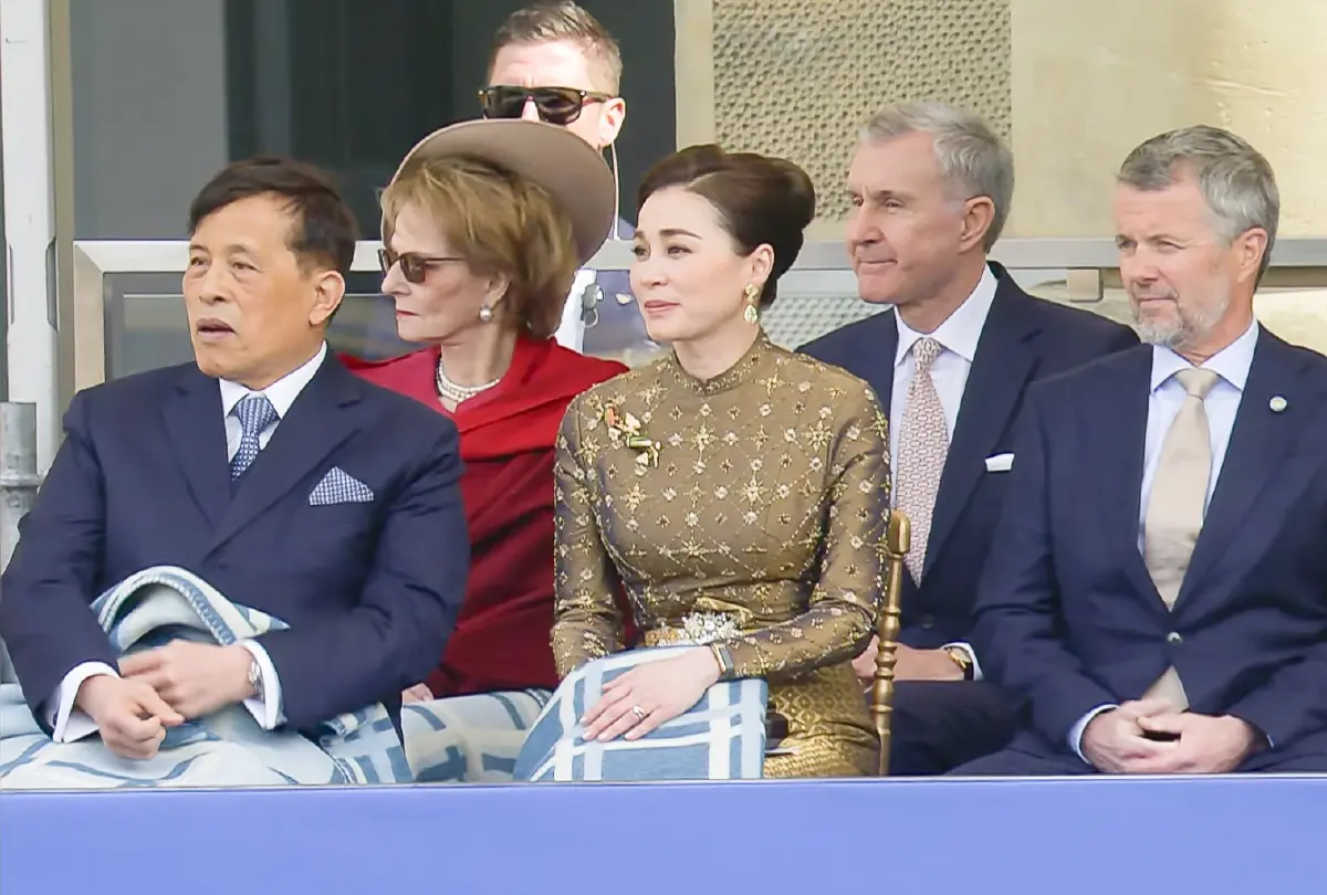 ‘ในหลวง-พระราชินี’ ทรงร่วมพิธีสรรเสริญ ขอบคุณพระเจ้า วันคล้ายวันพระราชสมภพ กษัตริย์สวีเดน