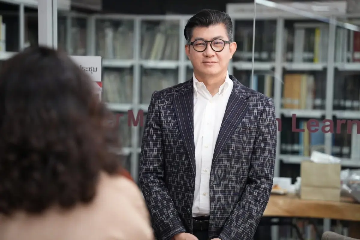 โลกใบเล็ก'กิตติกรณ์ นพอุดมพันธุ์' นักออกแบบ เครื่องแต่งกายเพื่อการแสดง