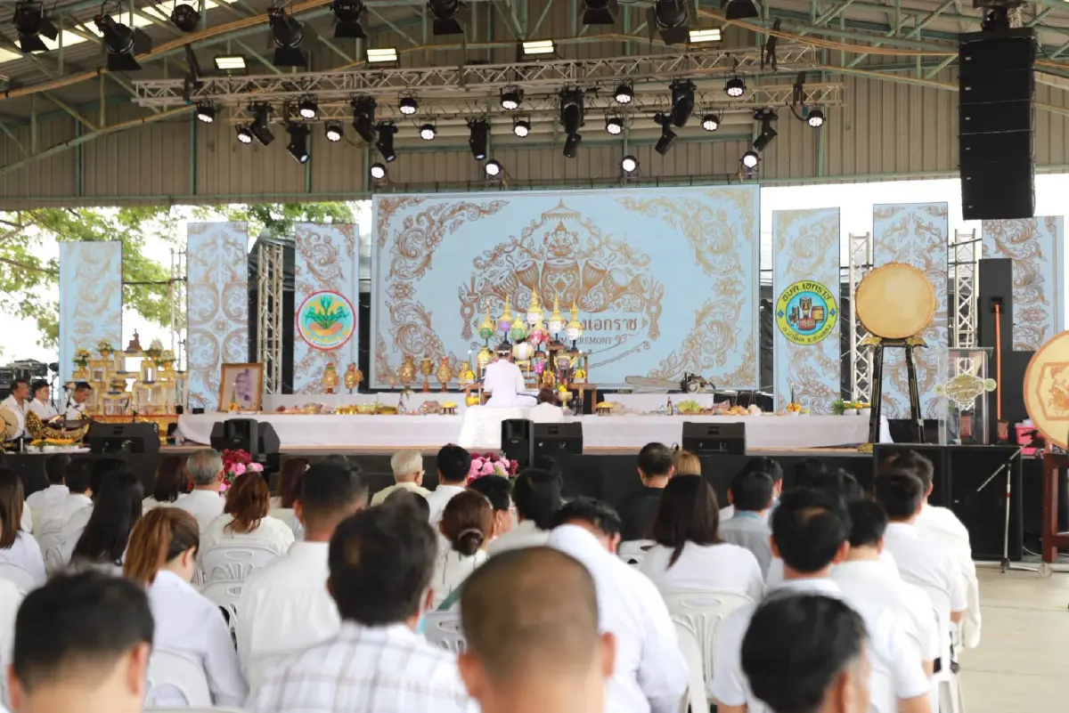 ไหว้ครูกลอง แหล่งทำกลองที่เดียวในไทย ภูมิปัญญาจากบรรพบุรุษ