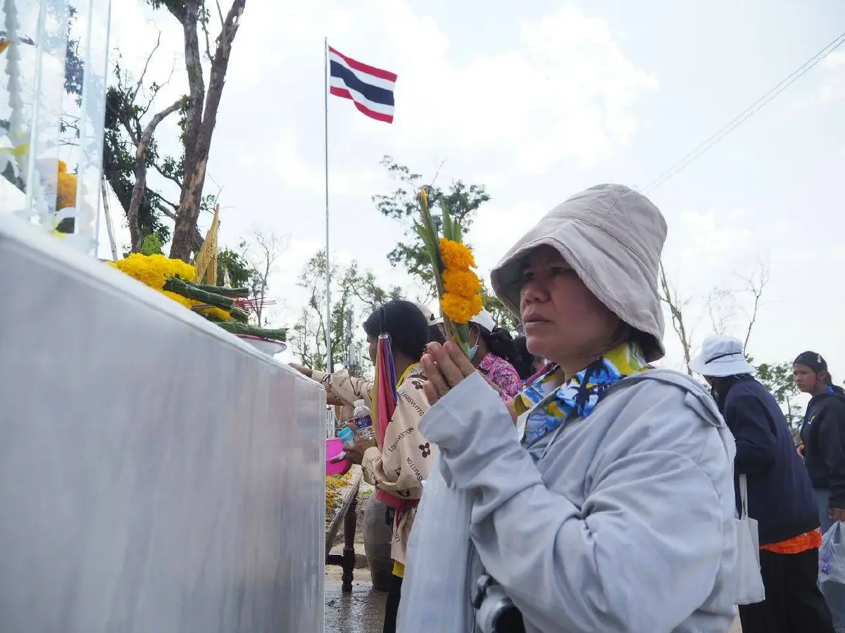 ประมวลภาพ คนแห่ชม 'ปราสาทตาควาย–เนิน 350' รับสงกรานต์ ทะลุ 3,600 คน