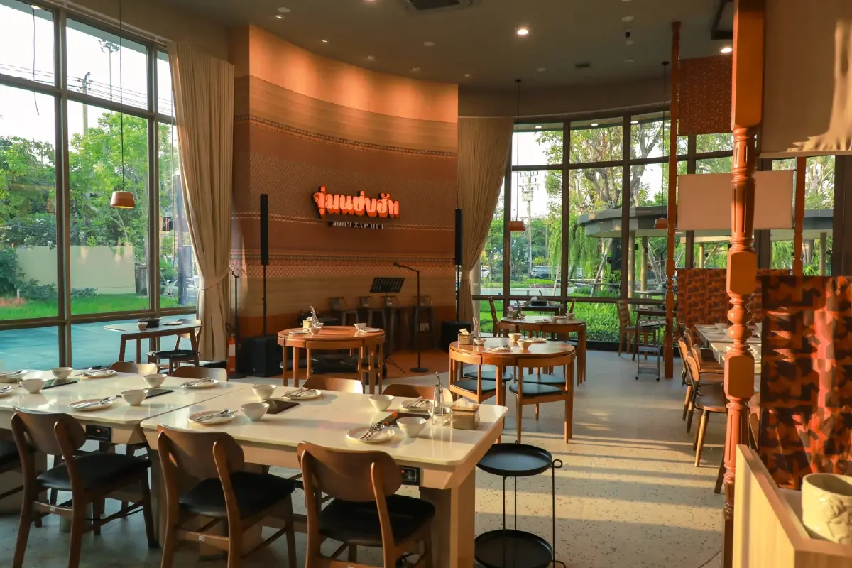 ปลุกตำนานแจ่วฮ้อนออนห้าง รีวิว 'จุ่มแซ่บฮัท' แซ่บแบบ Home Cooking