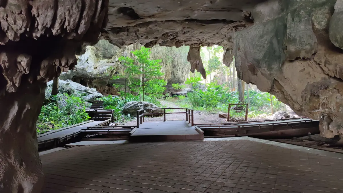 ​​​​ถ้ำตลอด... สุดยอดของถ้ำใต้