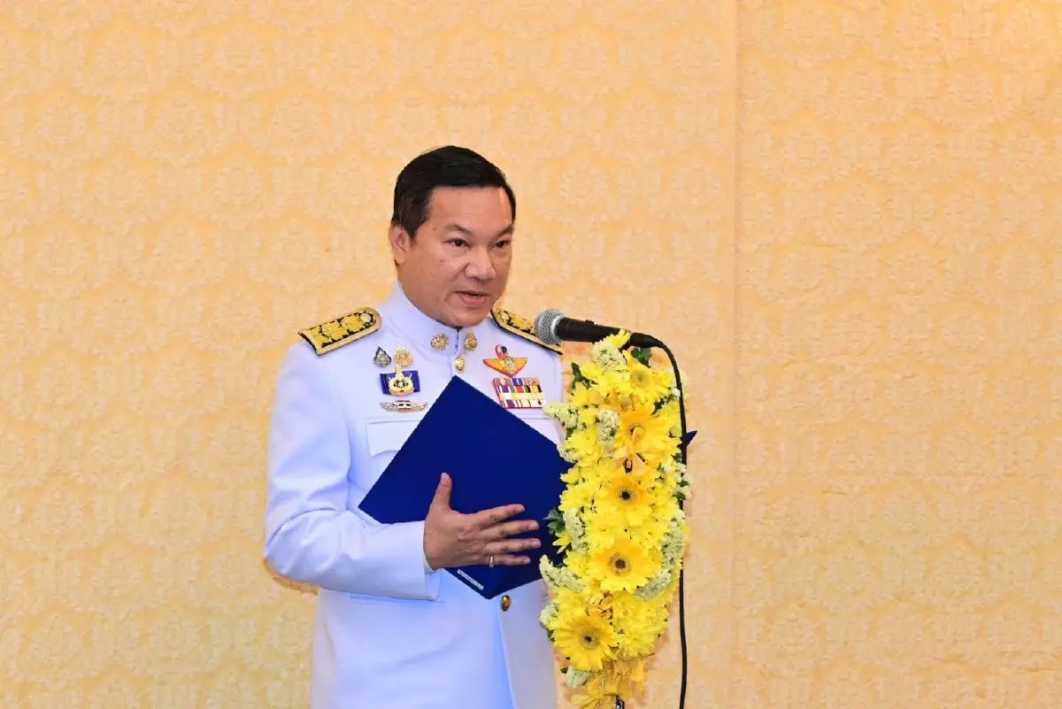 “อนุทิน” เป็นประธานพิธีรับพระราชทานเครื่องราชอิสริยาภรณ์ ชั้นสายสะพาย กระทรวงมหาดไทย