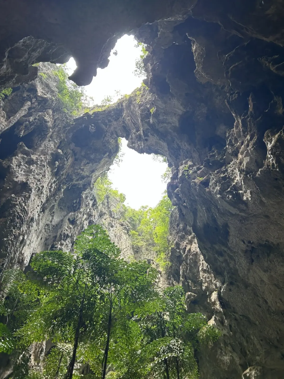 ตามรอยเสด็จฯ ประพาส ตำนานแสงทะลุถ้ำพระยานคร