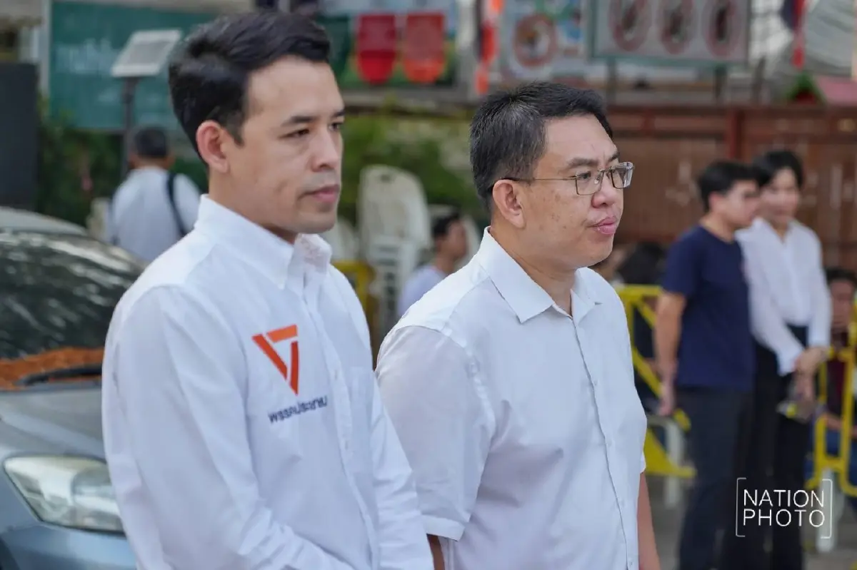 'วิโรจน์' บุกสังเกตการณ์ เกณฑ์ทหาร แจกใบปลิว ปลุกพลทหาร แจ้งเหตุ