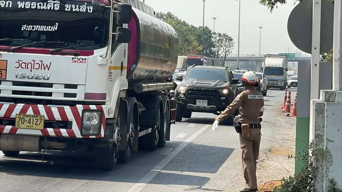 สงกรานต์ 2569 ถนนสายเอเชีย รถติด ทะลักแยกบางปะหัน รถเต็มทุกเลน