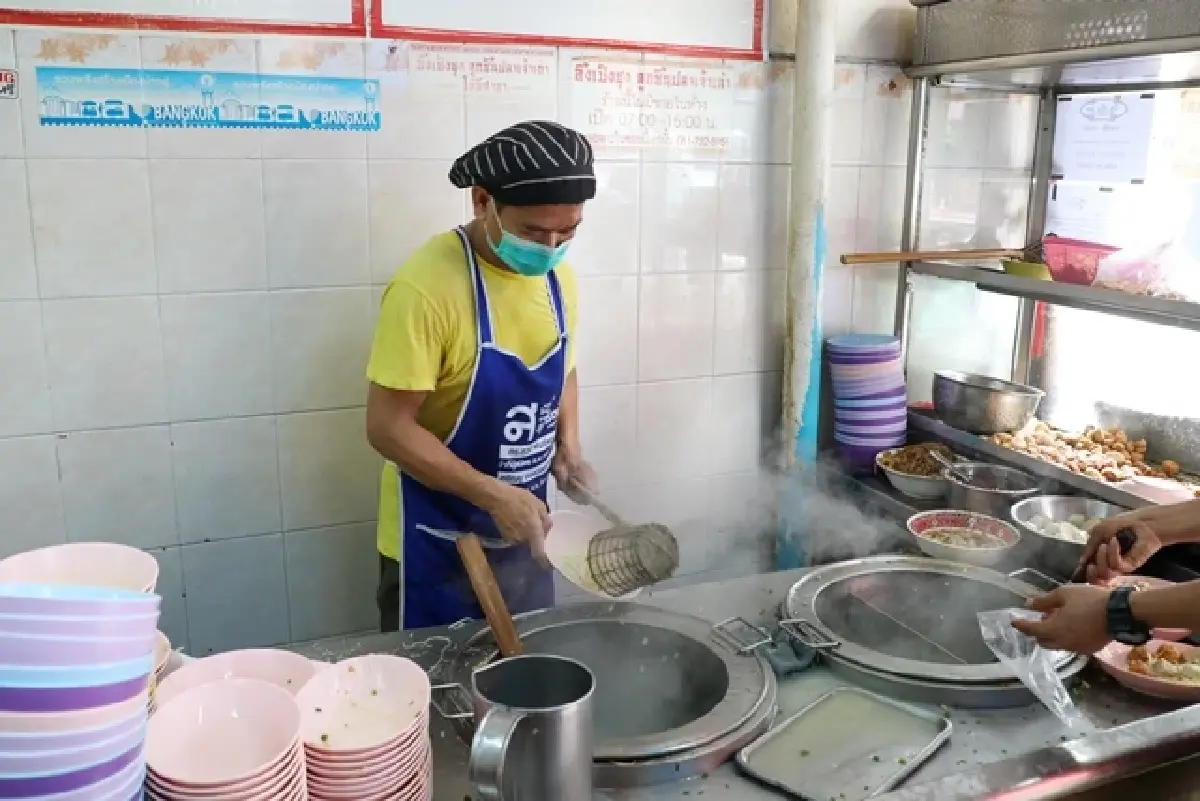 ‘5 ร้านก๋วยเตี๋ยวลูกชิ้นปลา’ อร่อยในดวงใจหมูหวานชวนชิม