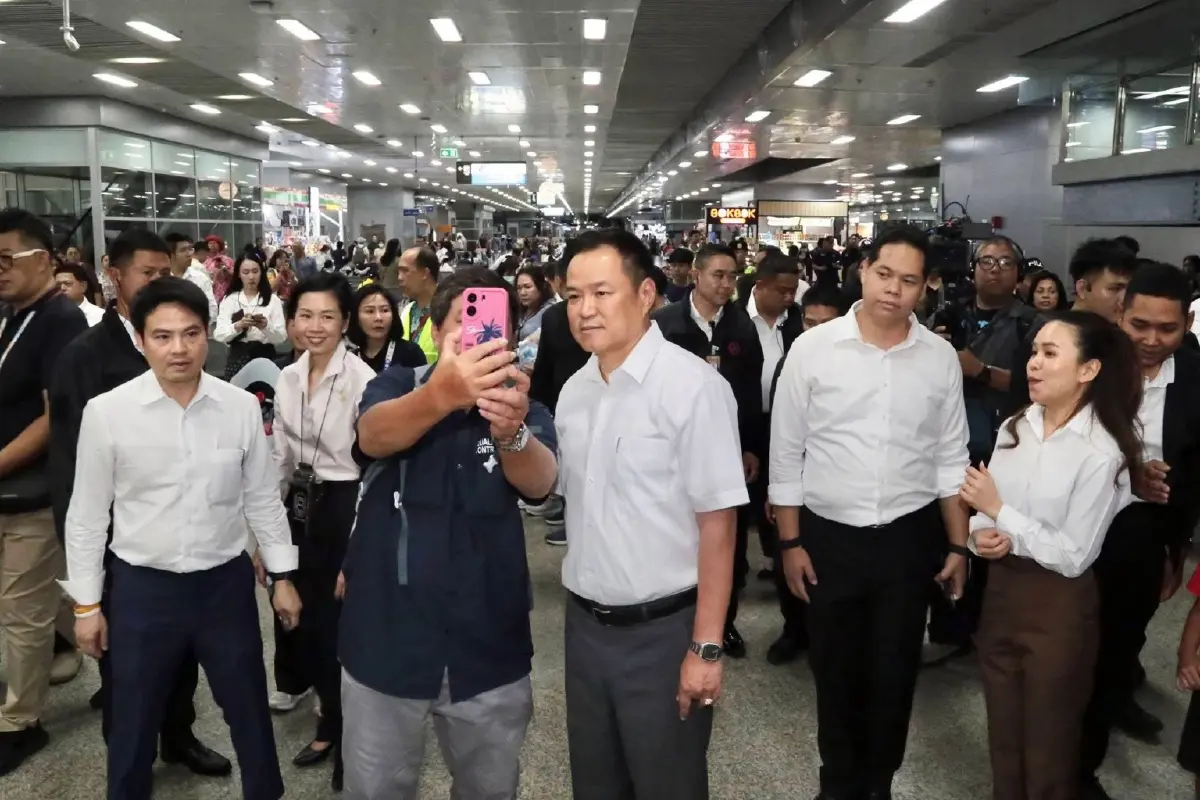 เลี่ยงมรสุมรุมถล่ม ‘อนุทิน-ภท.’ จับตายื้อ 2 คดีร้อน‘ฮั้ว สว.-บัตรเลือกตั้ง’