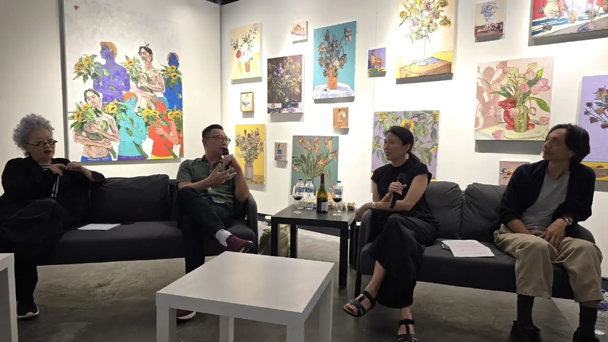 'วรรณกรรม' และ 'ศิลปะ' กับ 2 ซีไรต์ 1 ศิลปิน ที่ไม่อาจเอ่ยได้ด้วยวาจา