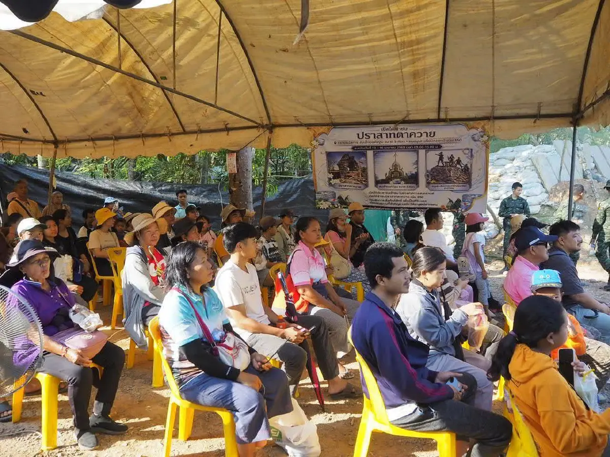 ประมวลภาพ คนแห่ชม 'ปราสาทตาควาย–เนิน 350' รับสงกรานต์ ทะลุ 3,600 คน