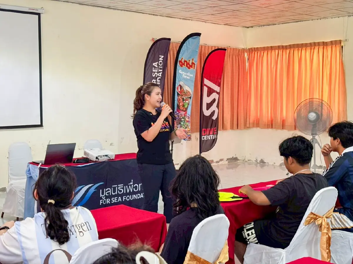 BTS จับมือภาครัฐ-เอกชน นำ 24 เยาวชนผู้ผ่านการคัดเลือก ทำกิจกรรมฟื้นฟูเกาะไหง จ.ตรัง