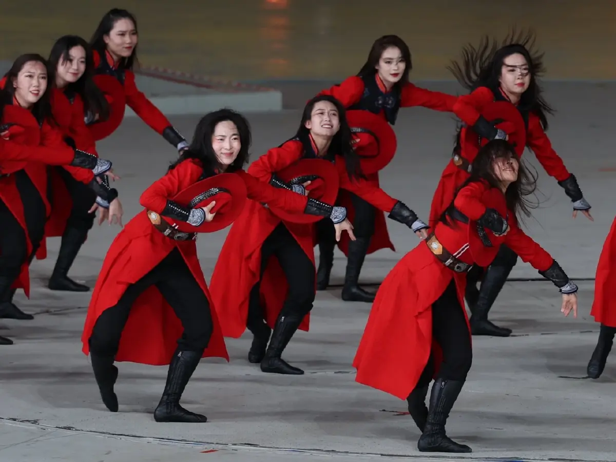 เปิดฉากแล้ว เอเชียนบีชเกมส์ ครั้งที่ 6 'โจเซฟ-หยก' ถือธงชาติไทยนำขบวนพาเหรดทัพไทย