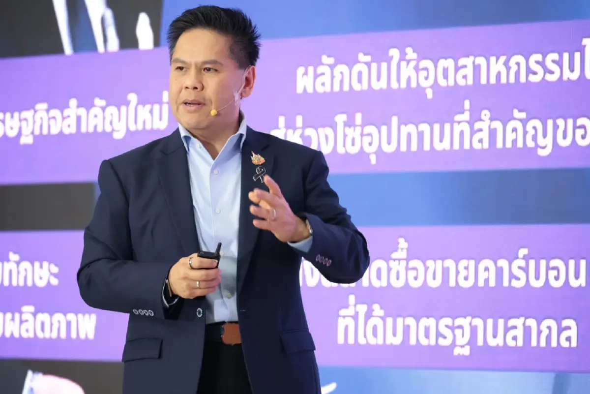 ‘วราวุธ’ กางพิมพ์เขียว ONE MIND ชู ‘สมุดพกคาร์บอน’ ตั้งกองทุนเยียวยา SME