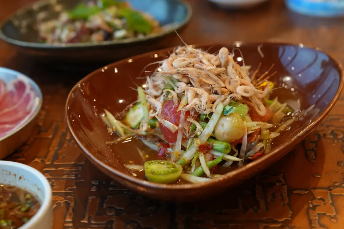 ปลุกตำนานแจ่วฮ้อนออนห้าง รีวิว 'จุ่มแซ่บฮัท' แซ่บแบบ Home Cooking