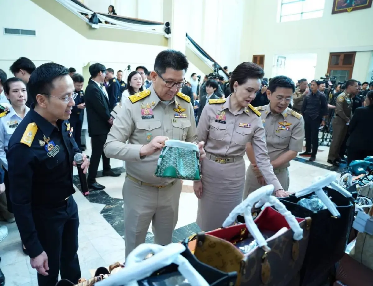 รัฐปราบสินค้าละเมิดลิขสิทธิ์ 6 เดือน ยึด 1.3 ล้านชิ้น ป้องเศรษฐกิจ 2.3 พันล้าน