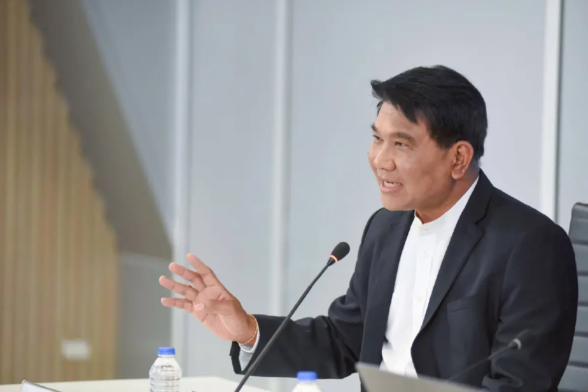 ม.หอการค้าไทย เผย แรงงานรัดเข็มขัด ระวังใช้จ่าย ฉุดใช้จ่ายเงินวันแรงงาน ติดลบครั้งแรกในรอบ 5 ปี