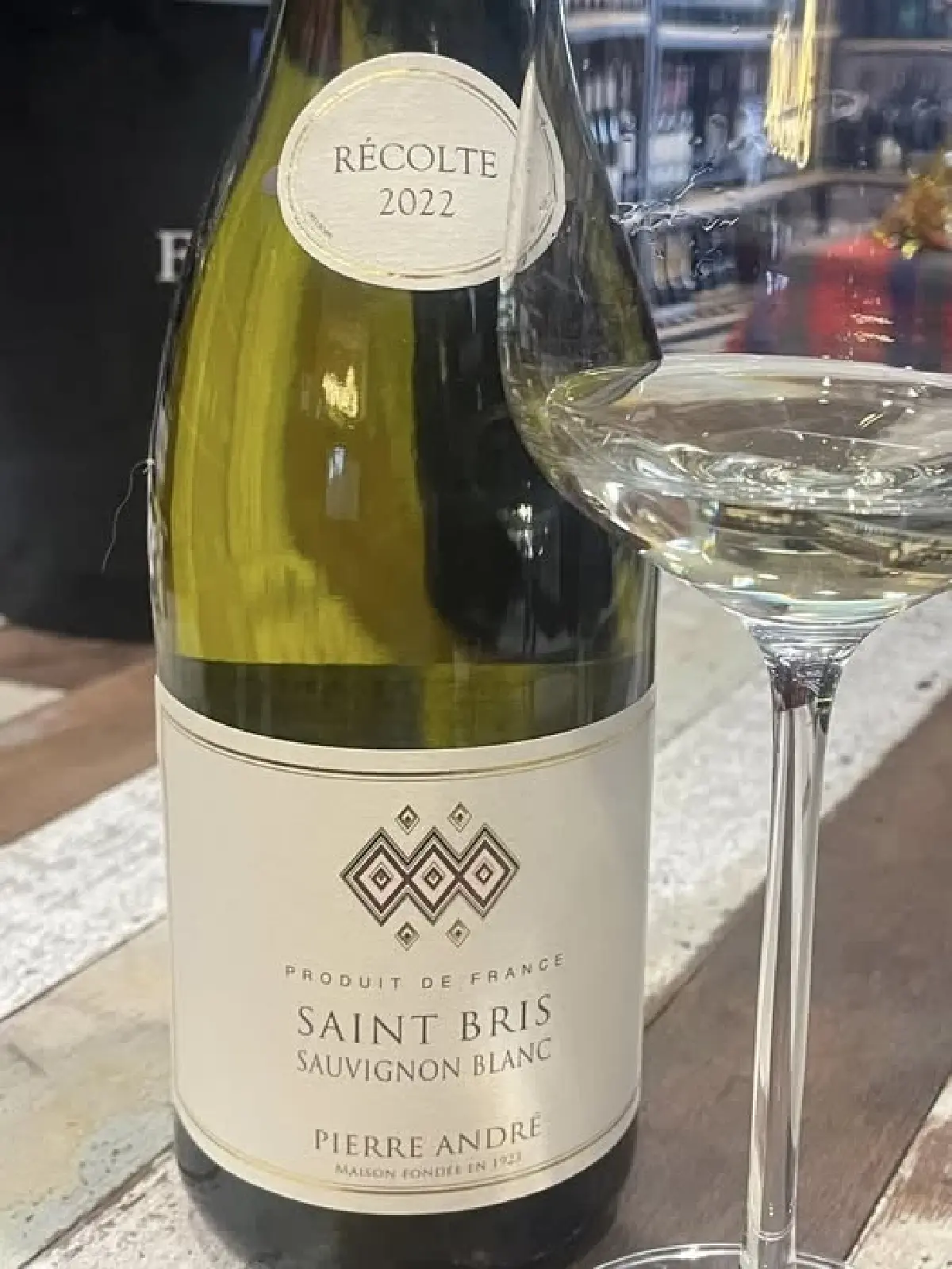 ไวน์ขาว : ดับกระหายคลายร้อน