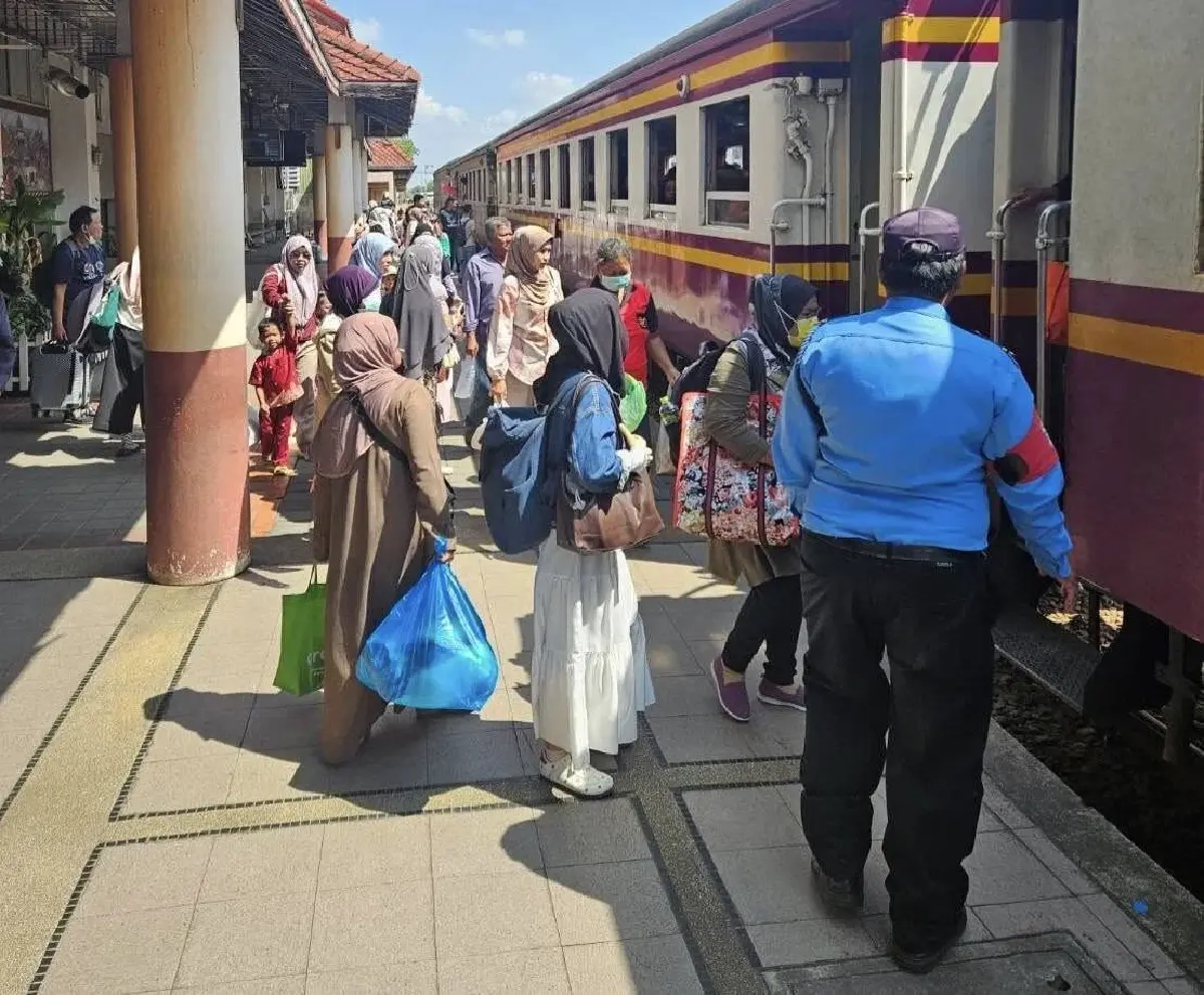 รฟท. เผย สงกรานต์ 69 ใช้บริการทะลุ 5.4 แสนคน สายใต้ครองแชมป์ผู้โดยสารสูงสุด