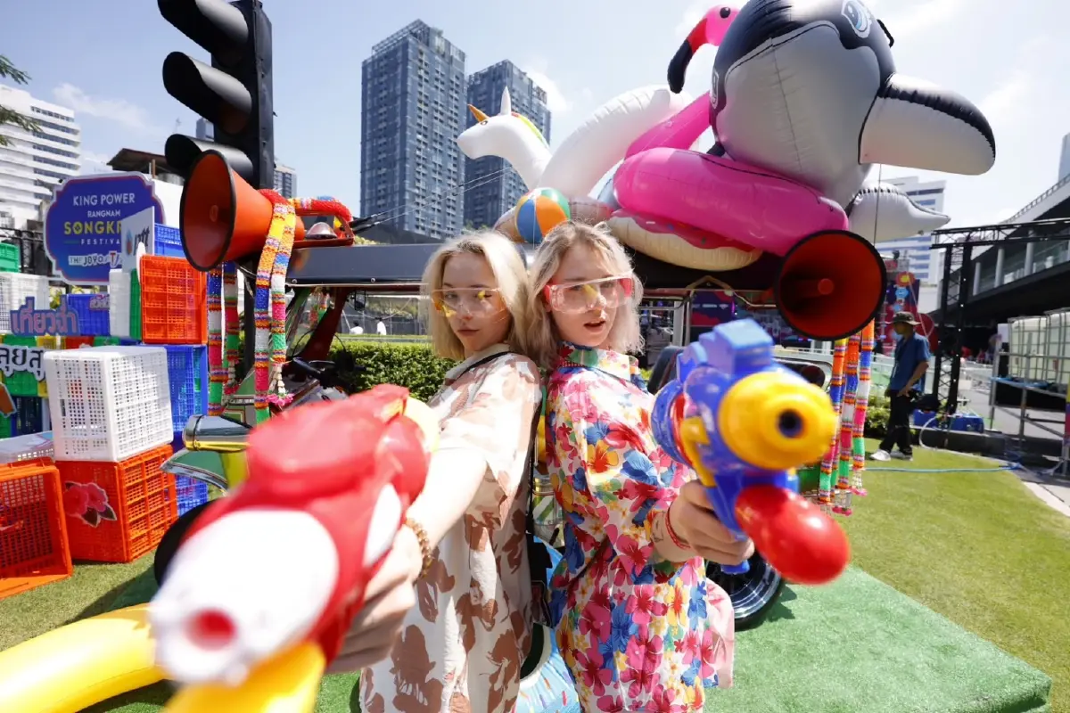 เริ่มแล้ว! คิง เพาเวอร์ ฉลองปีใหม่ไทยในงาน 'อภิมหาสงกรานต์รางน้ำ THE JOY OF THAI ตะลุยสุข สนุกไทย'