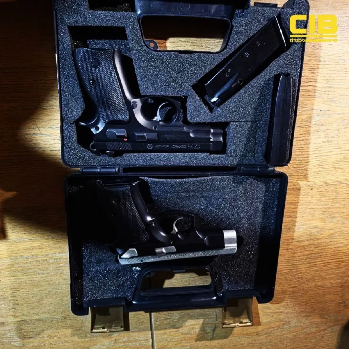 ยึดเงินสด-ปืน แกะรอยซื้อขายบุหรี่หนีภาษี ลุยจับคาคอนโดฯ