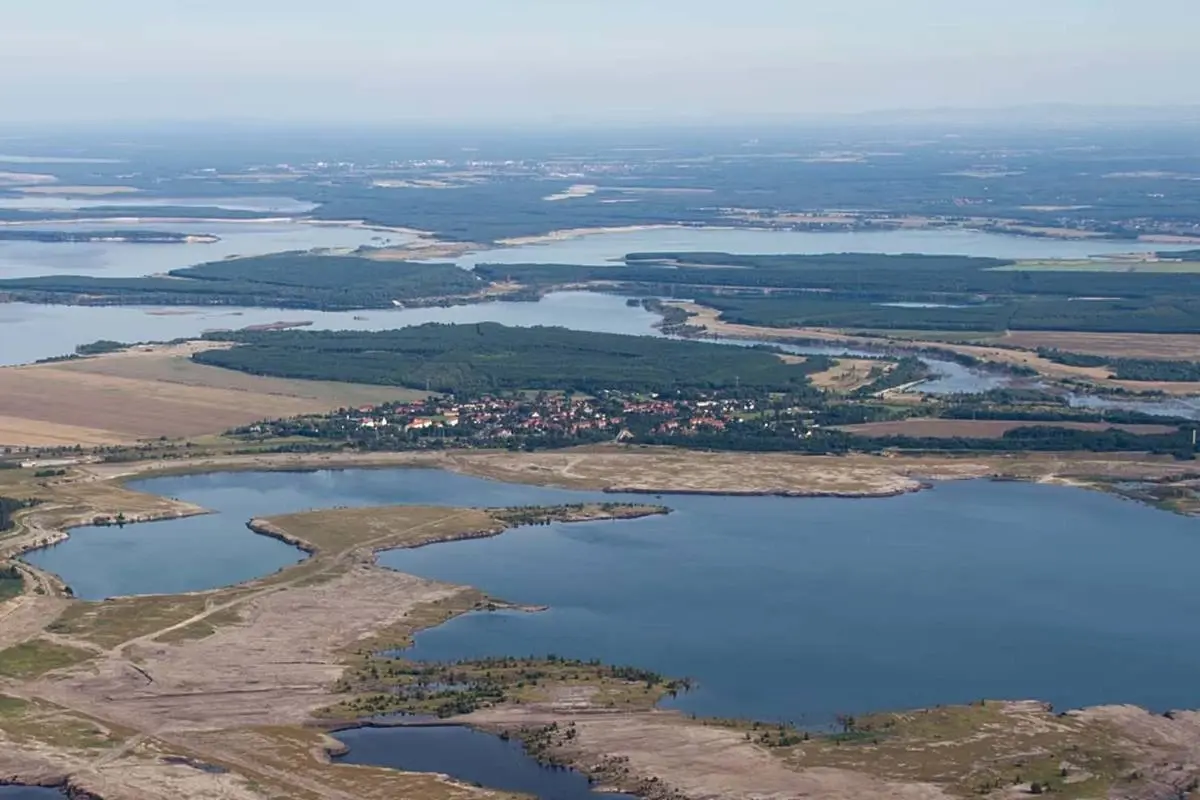 ‘เยอรมนี’ เปลี่ยนเหมืองเก่า เป็นทะเลสาบเทียม ช่วยฟื้นฟูธรรมชาติ พร้อมส่งเสริมการท่องเที่ยว