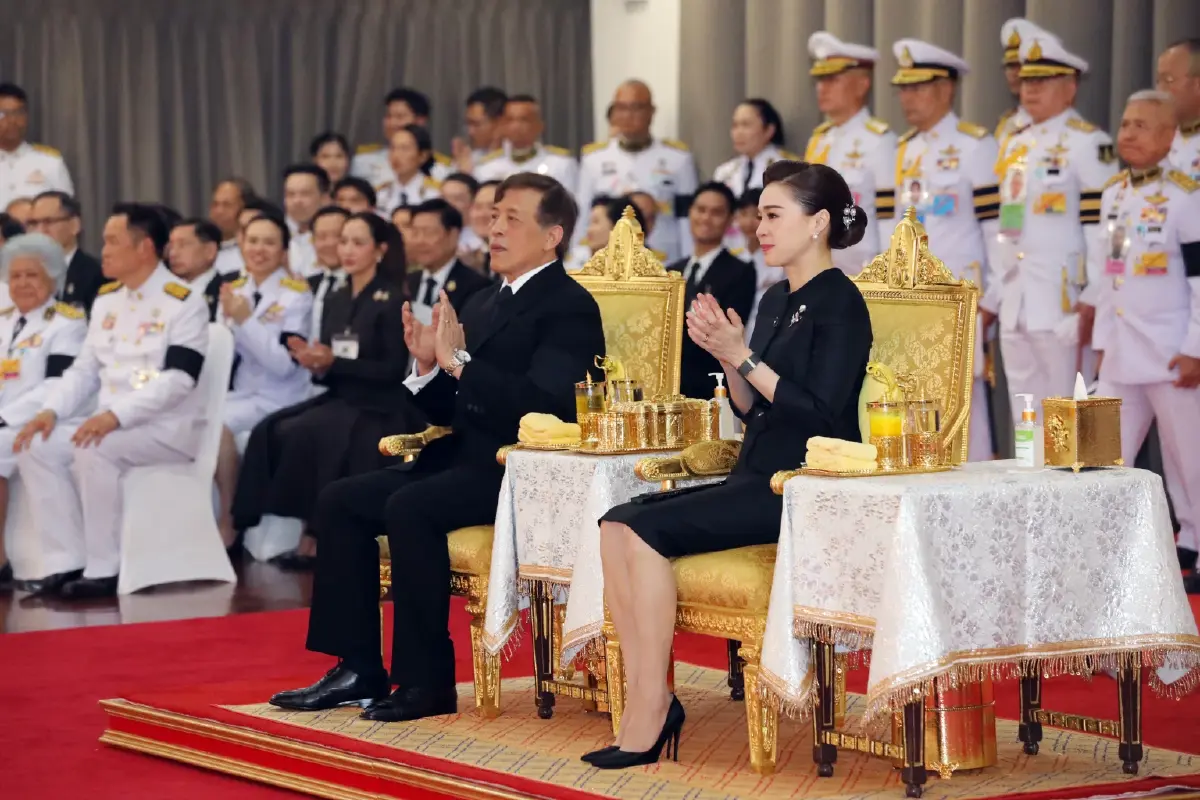 ในหลวง-พระราชินี เสด็จฯ งานเฉลิมพระเกียรติ รัชกาลที่ 6 เนื่องในวันคล้ายวันสวรรคตครบ 100 ปี