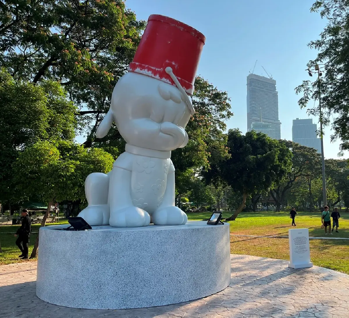 Crybaby นำทีมก๊วนอาร์ตทอยไทยแปลงร่างรับประเพณีไทย สงกรานต์ 2569