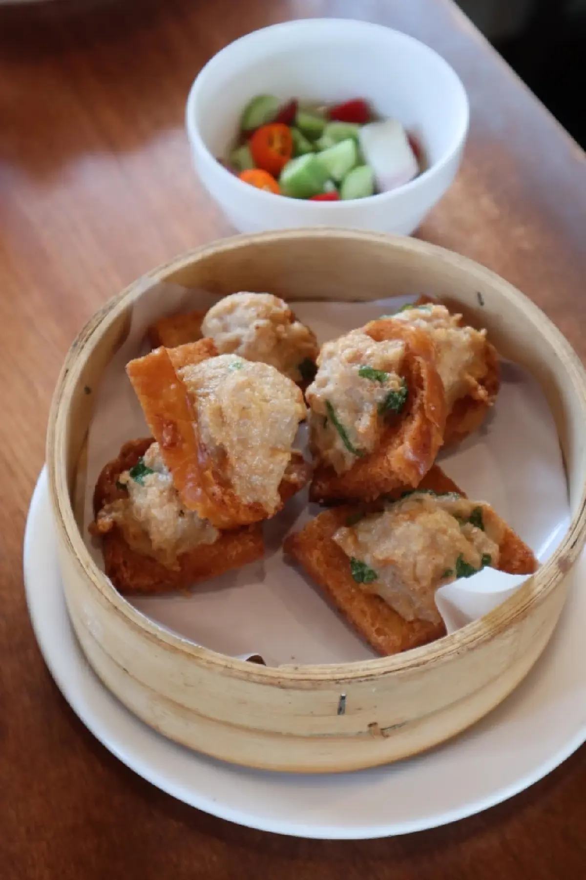 ‘เฮ้าย่งเซ้ง’ คาเฟ่ในโรงงานซีอิ๊ว 120 ปี ริมคลองบางหลวง