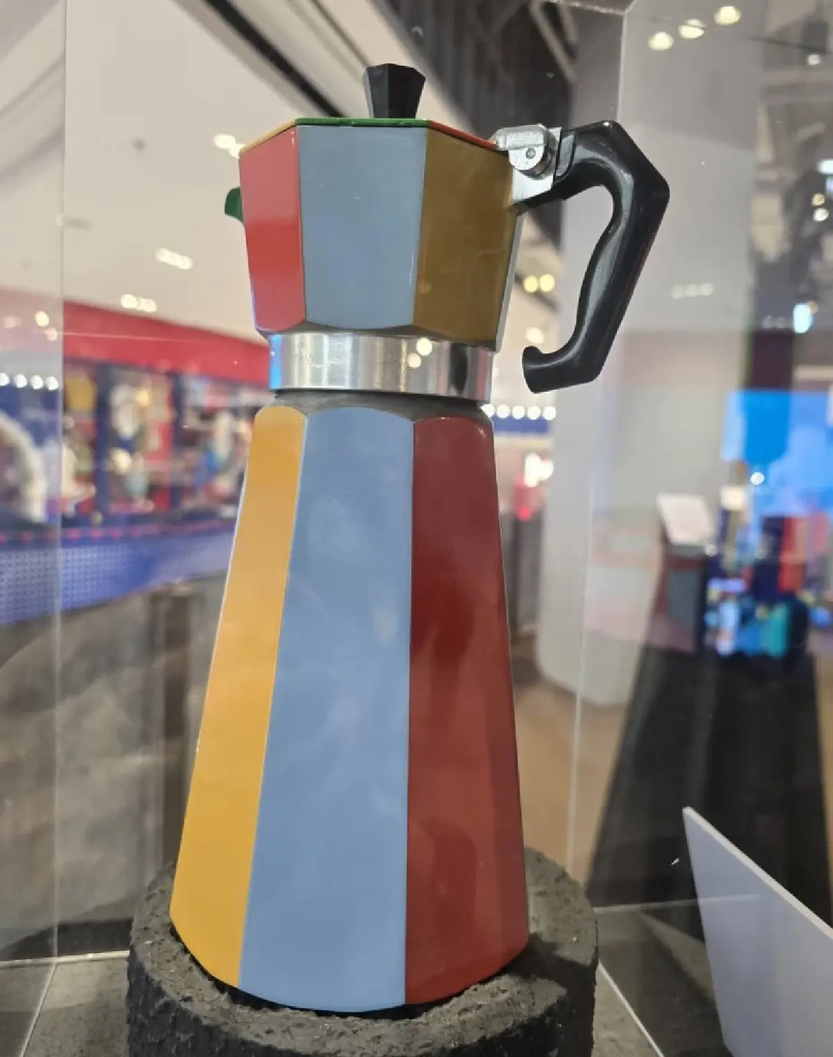 'นิทรรศการกาแฟ' ชมเครื่องชงกาแฟ 40 ชิ้นเอก จากอดีตถึงปัจจุบัน