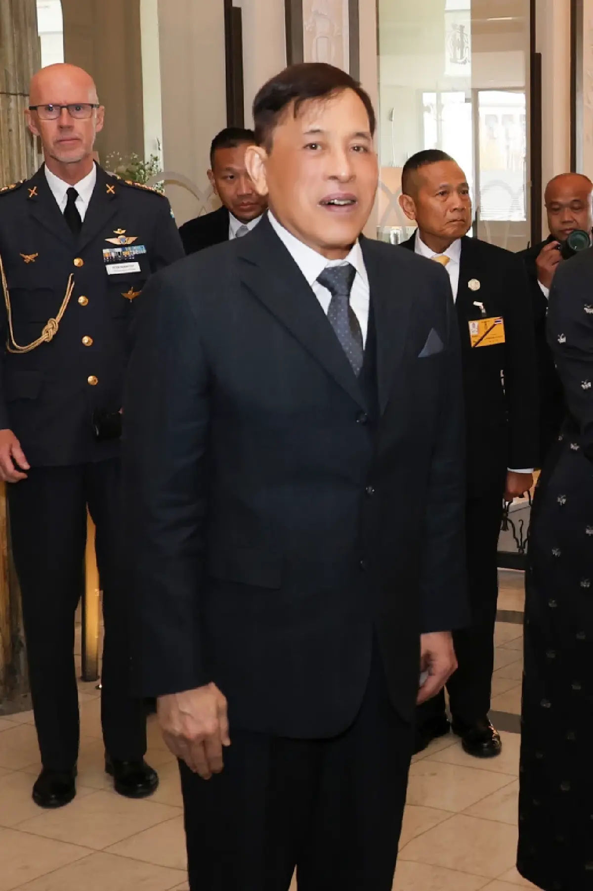 'ในหลวง-พระราชินี' เสด็จฯถึงราชอาณาจักรสวีเดน 'เจ้าหญิงวิกตอเรีย' ถวายการต้อนรับ