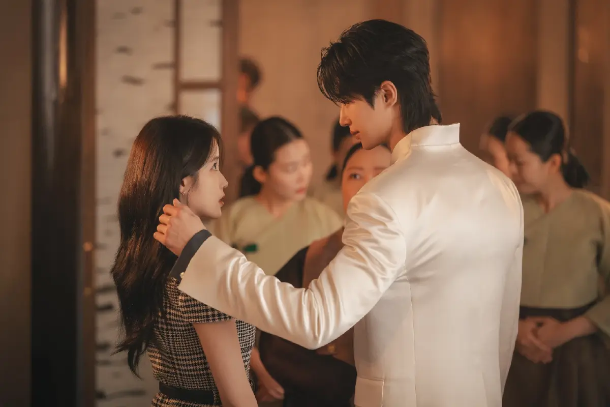 ‘Perfect Crown รักนี้มงลง’ ซีรีส์สะท้อนภาพหากเกาหลียังมีราชวงศ์