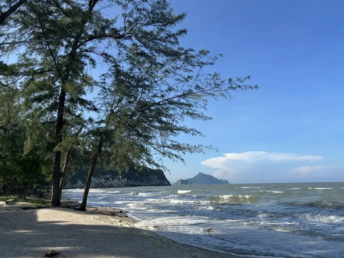 ตามรอยเสด็จฯ ประพาส ตำนานแสงทะลุถ้ำพระยานคร