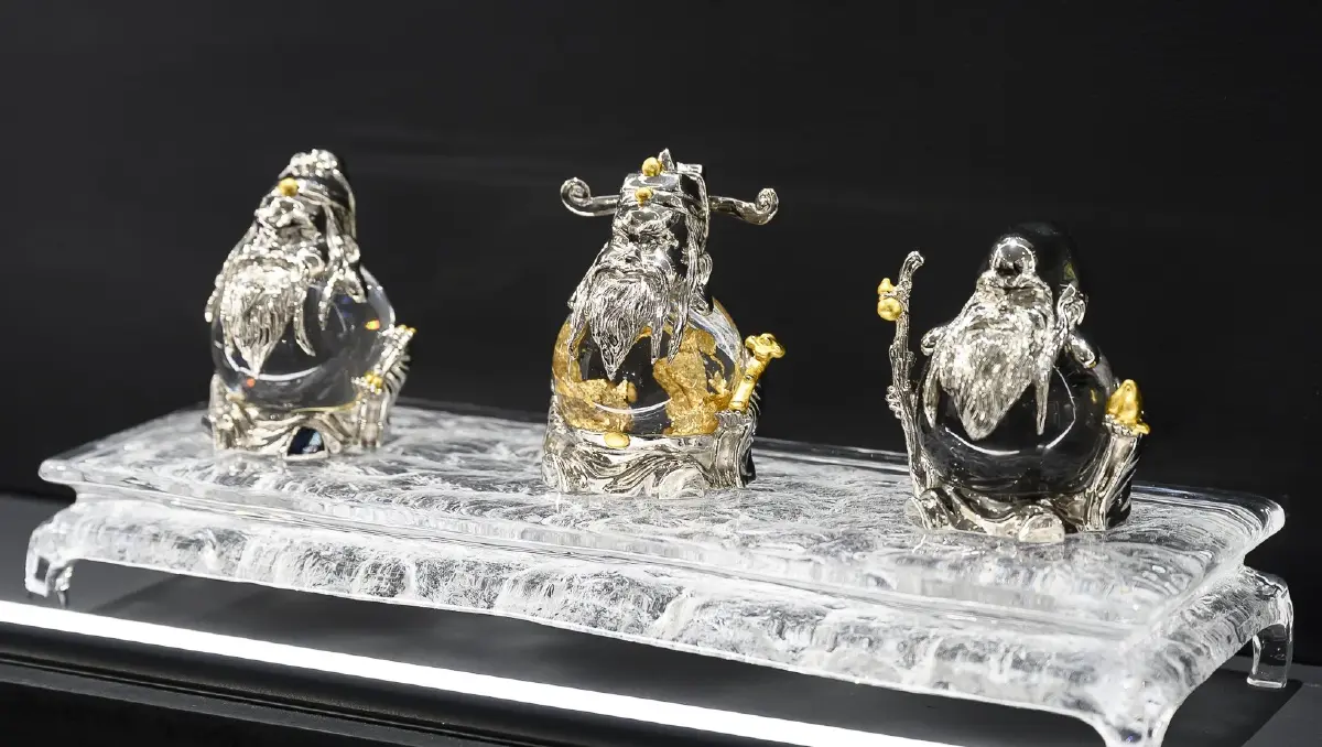 'LAdV x GORDON GU' เมื่อธรรมชาติหลอมรวมกับ 'กลาเซียร์คริสตัล'