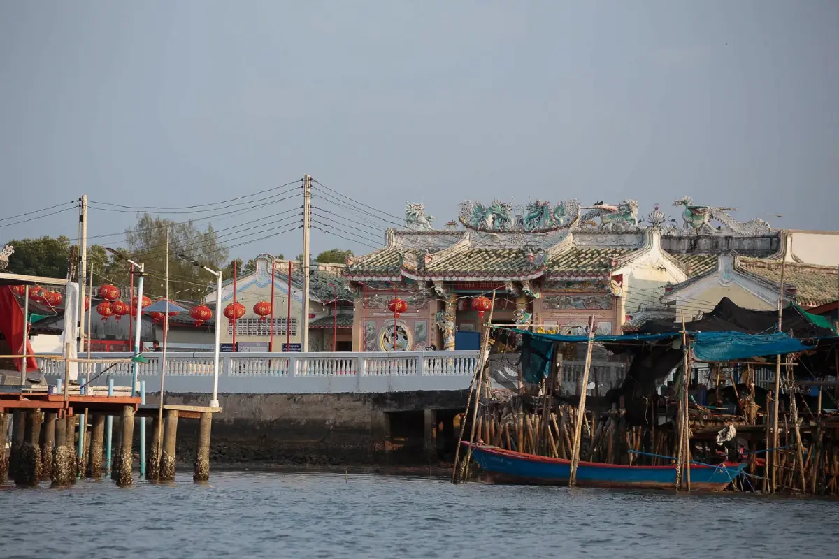 เที่ยวแบบนักอนุรักษ์ เนิบ ๆ ช้า ๆ ที่ 'ปากน้ำประแส'