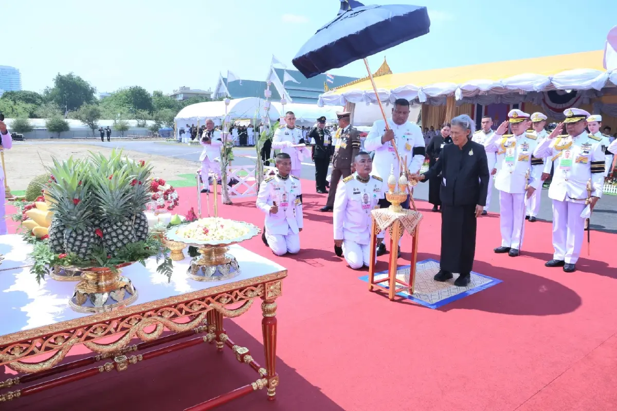 กรมสมเด็จพระเทพฯ ทรงประกอบพิธียกเสาพระเมรุมาศ ในการพระราชพิธีถวายพระเพลิงพระบรมศพฯ