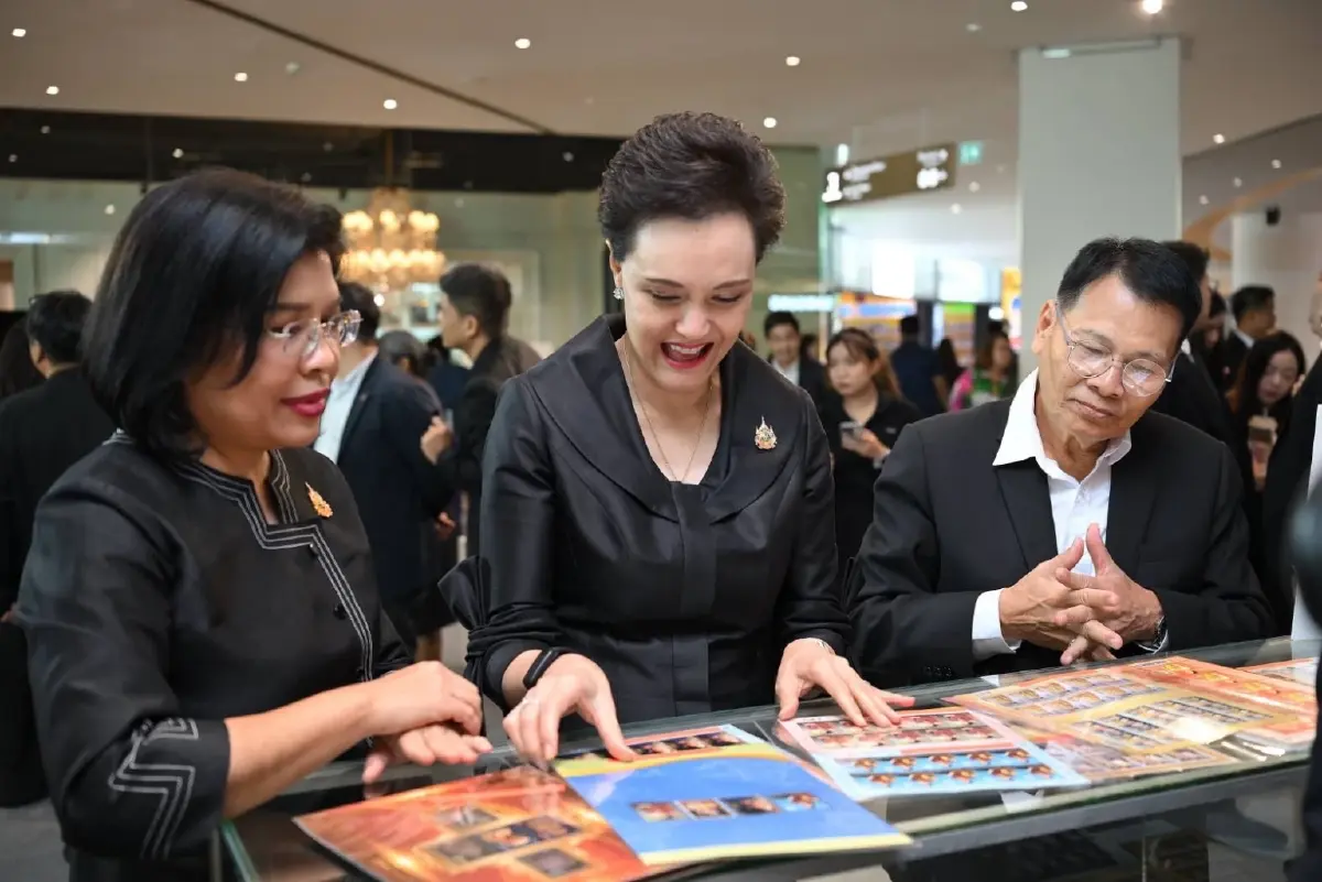 "พาณิชย์"เปิดนิทรรศการ แสตมป์เฉลิมพระเกียรติ “เจ้าฟ้าสิริวัณณวรีฯ” เชิดชูพระอัจฉริยภาพสร้างสรรค์สู่เวทีโลก