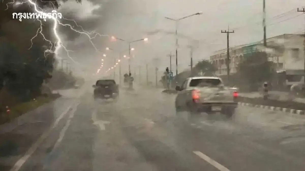 พายุฤดูร้อน ถล่ม 46 จว. กรมอุตุฯ ประกาศ ฉ.8  ฝนตก ลม ลูกเห็บ ระวังบ้านพัง