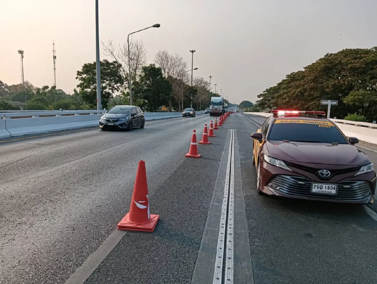 เลี่ยงรถติด กระทบผู้ใช้ทาง ถนนสายเอเชีย ขาออก กทม. ปิดถนน ซ่อมทาง