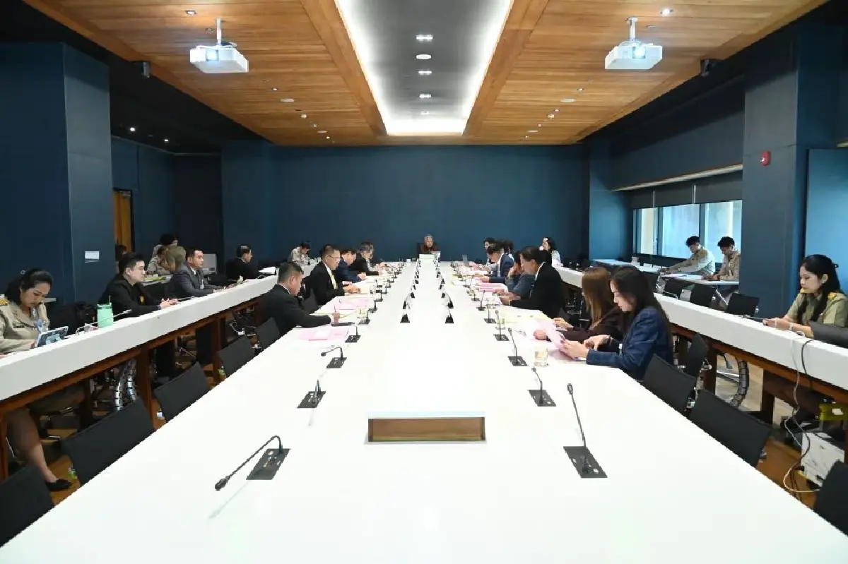 'ภท.' ยึดหัวหาด กวาด ‘14 ปธ.กมธ.’ สกัด ‘ฝ่ายค้าน’ ป้อง ‘ฝ่ายบริหาร’