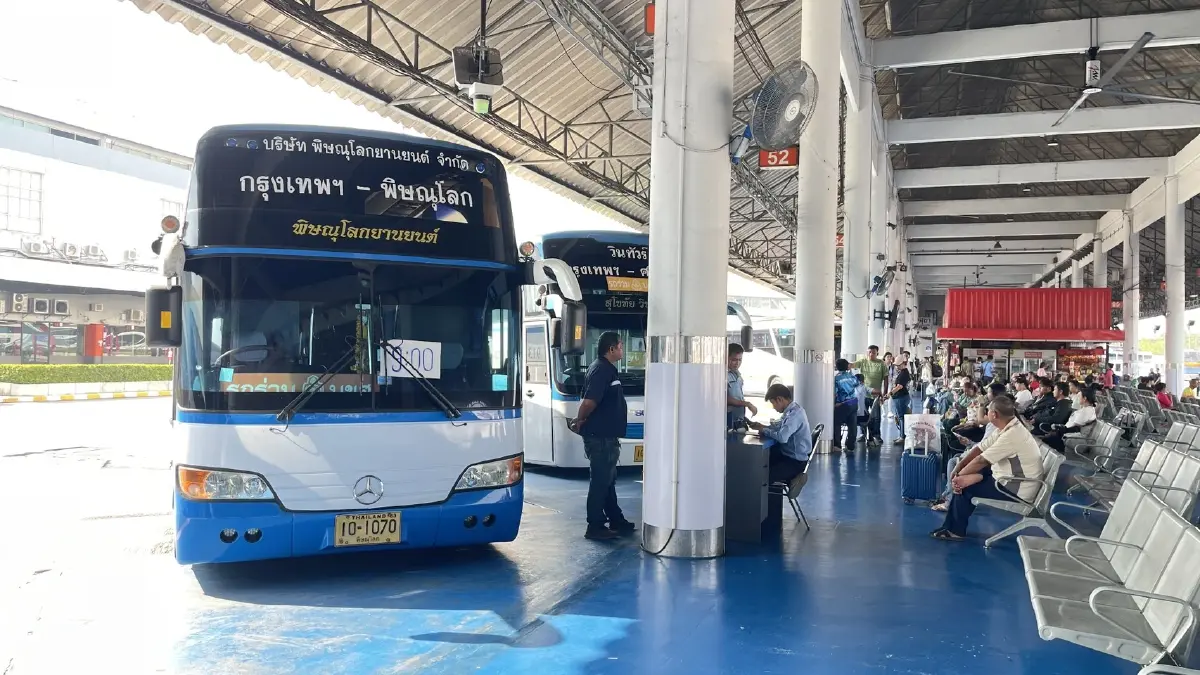 บขส. เผยประชาชนทยอยเดินทางกลับภูมิลำเนา คาดวันนี้พีคสุด 1.8 แสนคน