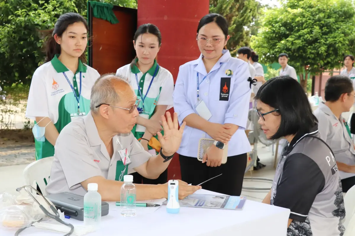 สมเด็จเจ้าฟ้าฯ กรมพระศรีสวางควัฒนฯ ทรงเสด็จเยี่ยมหน่วยแพทย์ พอ.สว.