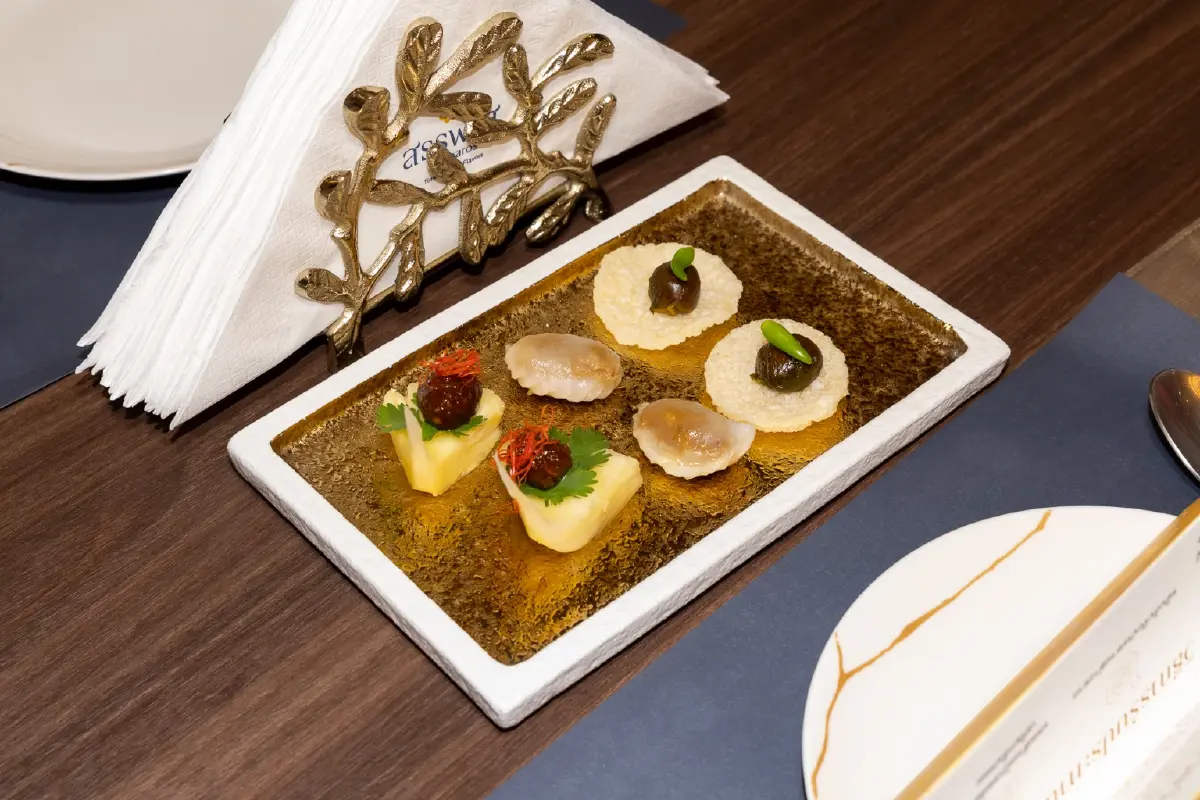 'ข้าวแช่อย่างข้าวขวัญ' ร้านสรรพรส เครื่องเคียงสูตรโบราณ 30 อย่าง