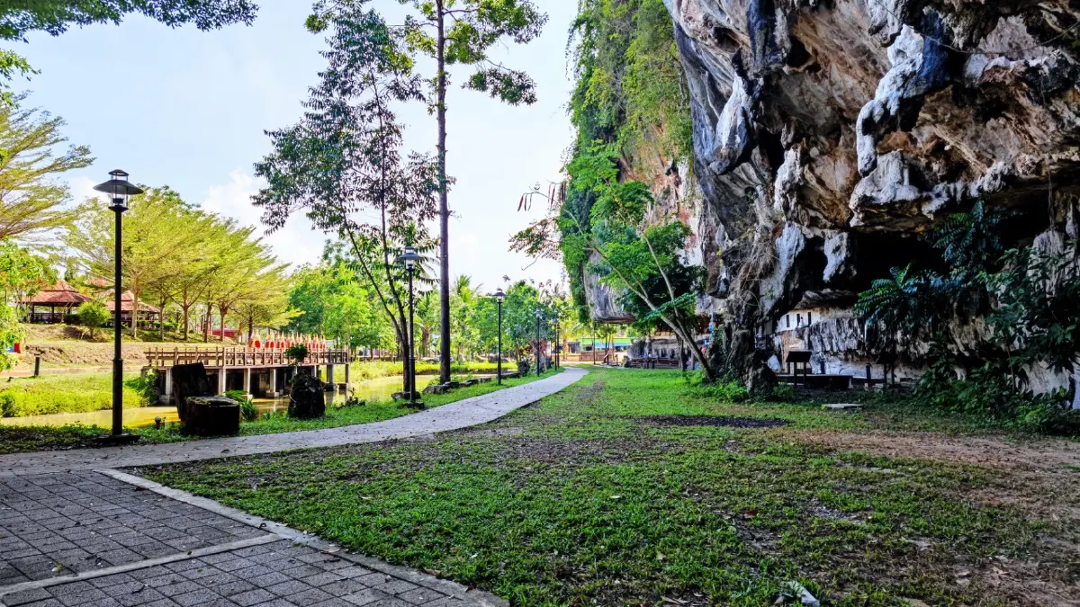 ​​​​ถ้ำตลอด... สุดยอดของถ้ำใต้