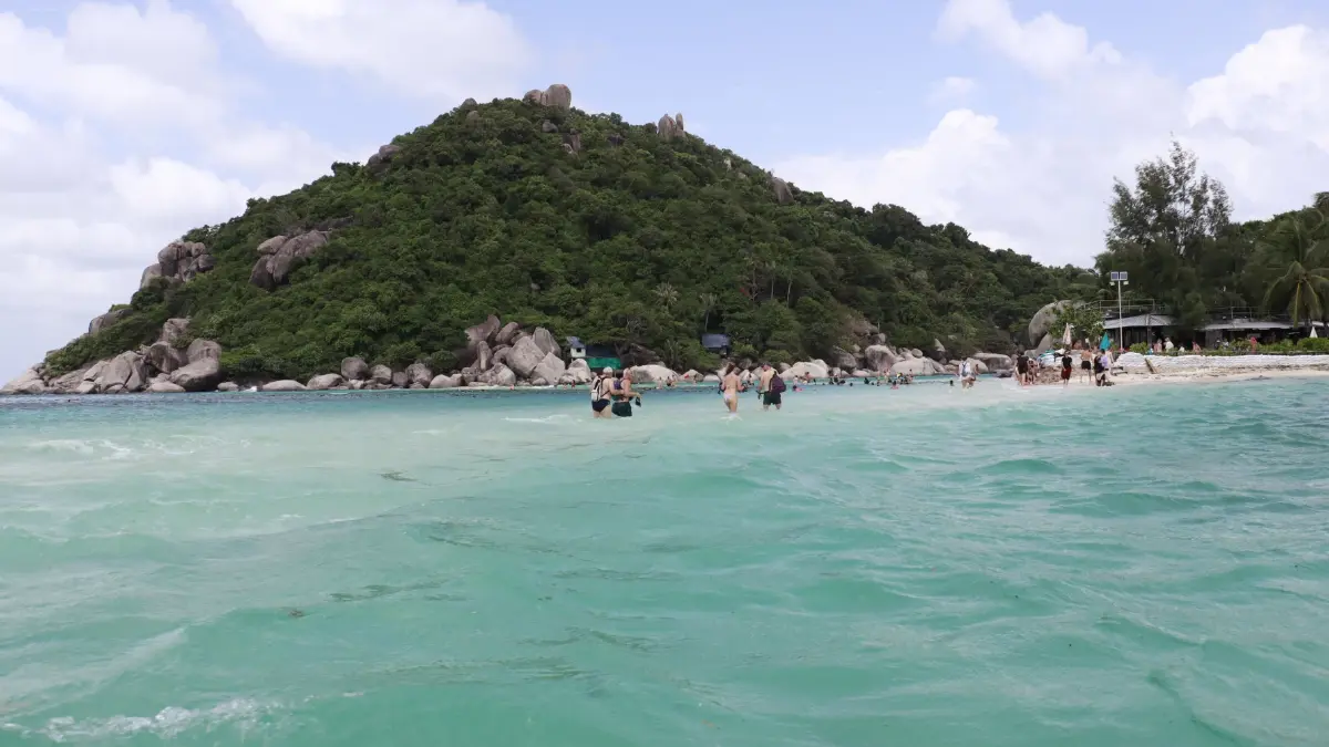 'มรดกโลก ทางทะเล' กับ 'แลนด์บริดจ์' อันไหนทำให้คนไทยรวย ?