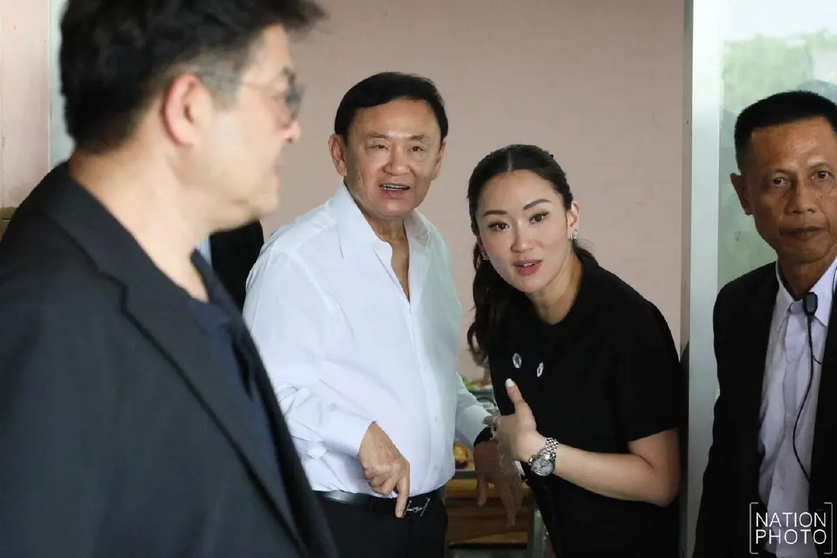 พักโทษ ‘ไม่พักการเมือง’ จับตา‘ทักษิณ’ปรับฉาก ‘เพื่อไทย